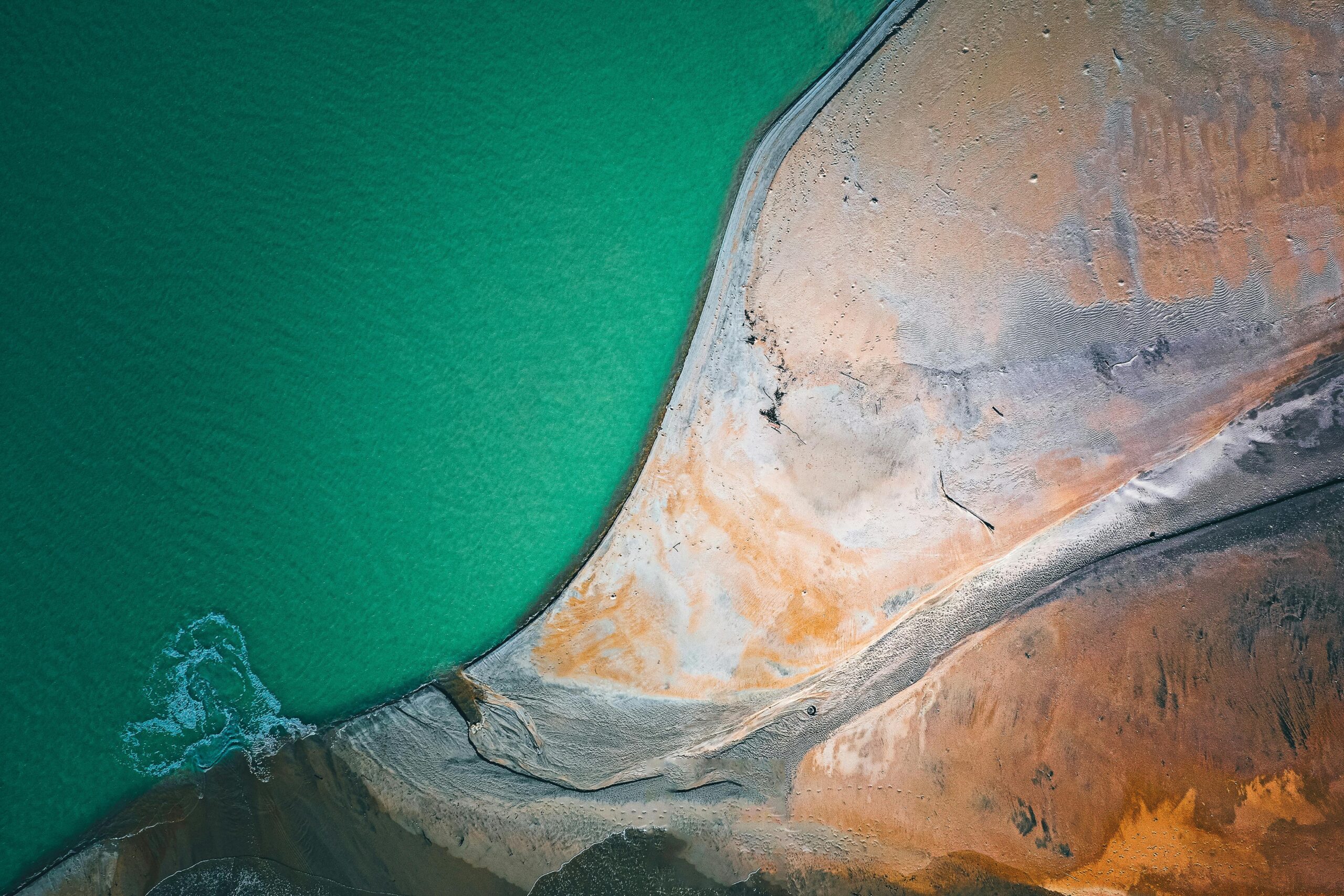 Delta teal e areia